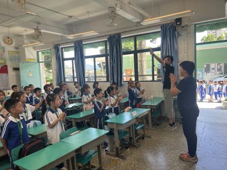 竹苗初长，相伴启航！翠竹外国语实验学校召开新生家长会并开展新生入学训练