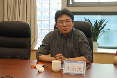 罗湖外语小学开展教联体数智化建设座谈会