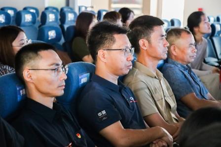 铭记抗战历史，砥砺强国之志 ——翠园文锦中学师生观看九三盛大阅兵