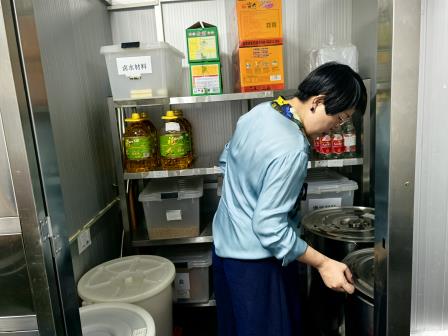 护航开学季  赋能新征程——罗湖区教育局领导到红桂中学西校区督导开学工作