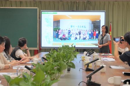 深化教研促发展 精准指导启新程——区教研员到翠竹外国语实验学校开展“区优秀教研组”评选工作