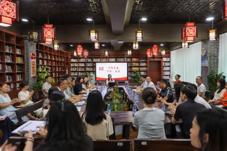 于教育桃源，共赴一场成长之约 -- 罗湖外语实验学校举行2025年新教师“师徒结对”见面仪式