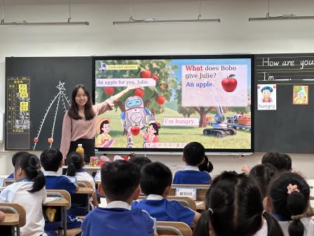 锤炼新秀，筑梦未来 ——罗湖未来学校开展新入职教师“推门听课”活动