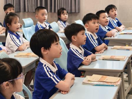 “六自”评比促成长，一年级萌新展风采——深圳市水库小学开展“六自”德育常规评比活动