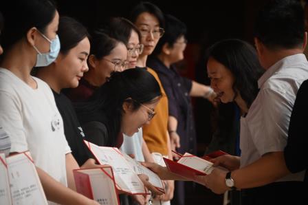 青蓝接力传薪火 教育梦想再启航——深圳市桂园中学举行青训班第三期毕业典礼暨第六期开班仪式
