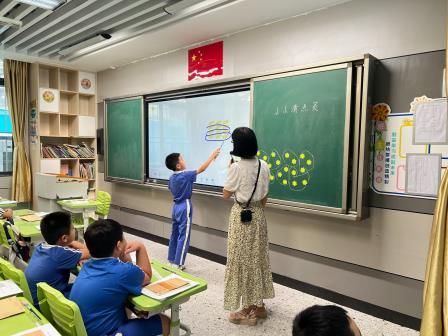 专家赋能，精研提质——罗湖区“百人听千课”行动走进莲塘小学