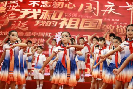 【主题队日】强国复兴有我，争当新时代好少年 ——深圳市螺岭外国语实验学校少先队纪念建队76周年主题队日活动之少先队微仪式