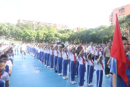 新秀小学举行2025年建队日系列活动暨新队员入队仪式：强国复兴有我，争当新时代好少年