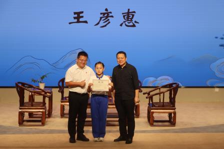 罗湖外语小学第二届 “题校名我能行” 家校书法大赛圆满落幕