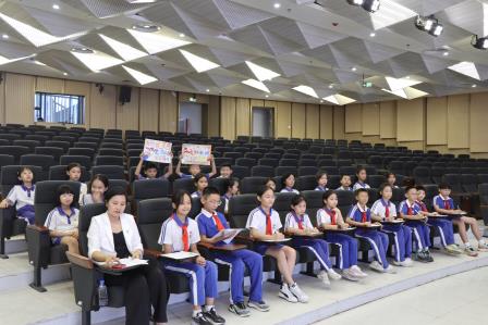 强国复兴有我，争当新时代好少年 ——深圳市泰宁小学举行2025年少先队建队纪念日主题活动