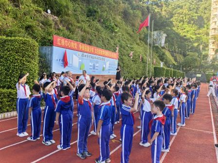 红领巾耀太白，新队员逐梦行 —— 太白实验学校举行少先队新队员入队仪式