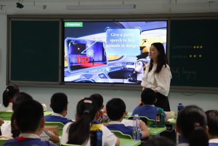 红岭小学·慧心课程｜罗湖区教科院“百人听千课”活动走进红岭小学