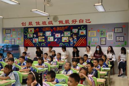 红岭小学·慧心课程｜罗湖区教科院“百人听千课”活动走进红岭小学