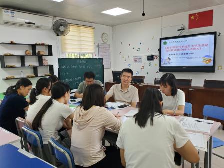 以研促教，以课赋能——景园实验小学开展基于数字技术提升小学生英语自然拼读能力教学研讨活动