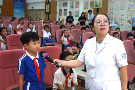 爱眼护眼，点亮“睛”彩童年 ——罗湖小学开展爱眼护眼近视防控讲座