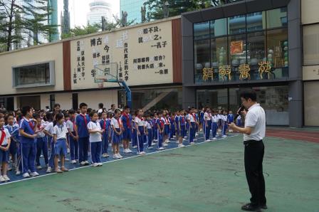 筑牢安全防线，守护童年平安 ——罗湖小学1至3年级开展消防应急疏散演习
