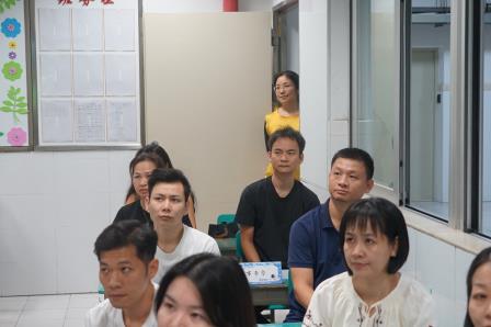 家校同心育未来，携手共筑成长路 ——深圳市罗湖小学一年级家长会圆满落幕