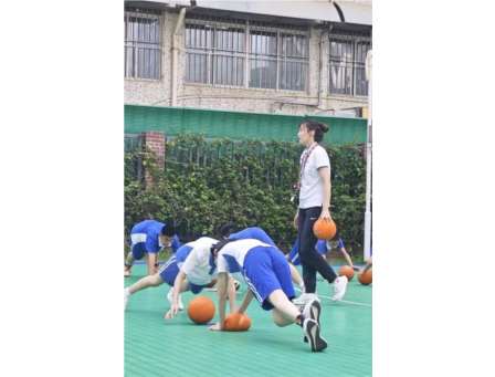 喜报 | 深北莫附属布心中学四位教师在市级大赛中“实力霸榜”