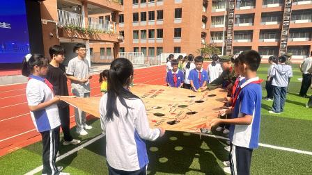 “桥见未来”，深港青少年手拉手研学罗湖桥--深圳市松泉实验学校举行“桥见未来”深港青少年创客营系列活动