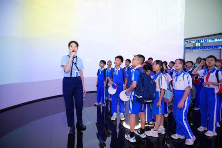 探秘科技之光，启迪未来梦想 ——深圳市翠北实验小学4-6年级走进深圳科学技术馆开展研学之旅