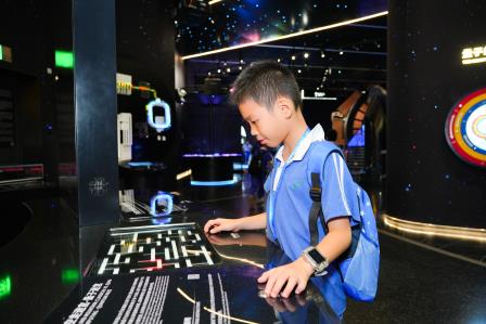 探秘科技之光，启迪未来梦想 ——深圳市翠北实验小学4-6年级走进深圳科学技术馆开展研学之旅