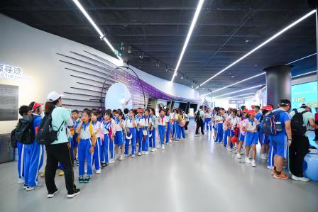 探秘科技之光，启迪未来梦想 ——深圳市翠北实验小学4-6年级走进深圳科学技术馆开展研学之旅