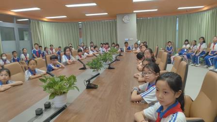 倾听成长心声 共话美育收获 —— 翠竹外国语实验学校召开 “美育一件事” 学生跟踪调研会