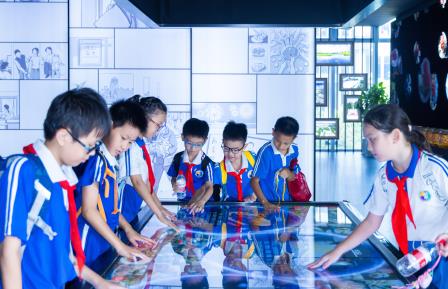 育新砺志·科创未来 ——深圳市东昌小学四年级少先队员开展主题研学活动