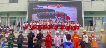 德润校园，健康致敬双行 ——深圳市螺岭外国语实验学校第八周升旗课程展示活动