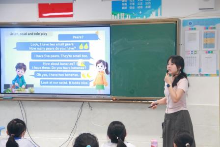 AI赋能添活力，新质课堂显风采——罗湖区教科院莅临罗芳小学开展 “百人听千课” 活动