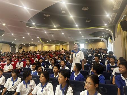 南方科技大学附属罗湖中学2025-2026学年初一新生 “立德·启航”入学教育圆满收官 ——多元赋能筑根基，协同育人启新程