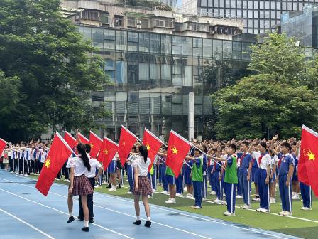 强国复兴有我，争当新时代好少年——深圳市罗湖区螺岭湖贝学校七年级建队仪式圆满举行