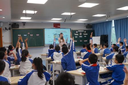 新质践履育生态，AI 赋能启新程 ——罗湖小学“百人听千课” 绘就新质教育实景图