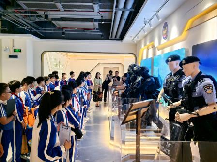 警营践学育品格 少年逐梦显担当——翠北实验小学“行走的思政课”第35期