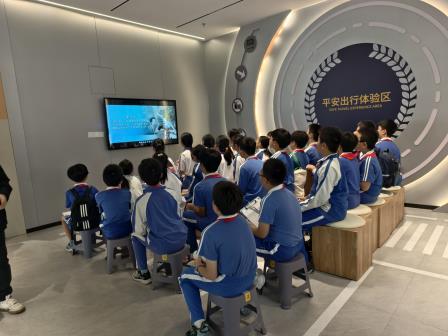 警营践学育品格 少年逐梦显担当——翠北实验小学“行走的思政课”第35期