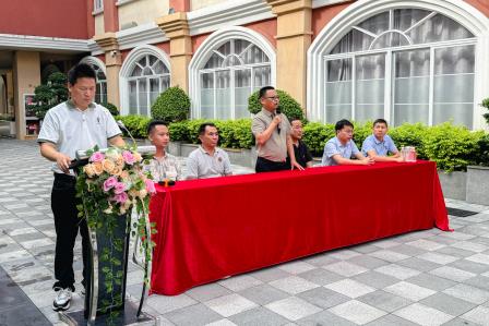筑牢出行防护网  守护师生平安出行