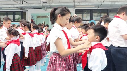 强国复兴有我 争当新时代好少年—— 湖贝小学二年级新队员入队仪式圆满举行