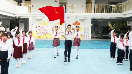 强国复兴有我 争当新时代好少年—— 湖贝小学二年级新队员入队仪式圆满举行