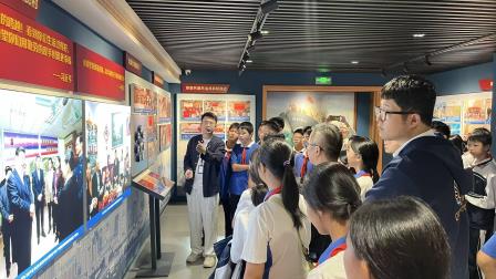 “重走归国路，传承爱国志”侨香实验学校开展行走的思政课