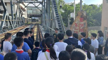 “重走归国路，传承爱国志”侨香实验学校开展行走的思政课