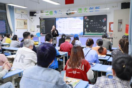 聚光成芒，沐光同行——深圳市仙桐实验小学2025-2026学年第一学期家长会圆满举行
