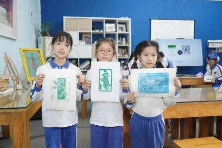  深圳市怡景小学举行1-3年级社会实践活动