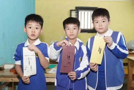  深圳市怡景小学举行1-3年级社会实践活动