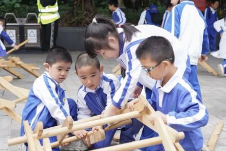  深圳市怡景小学举行1-3年级社会实践活动