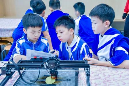 深圳市怡景小学举行4-6年级社会实践活动