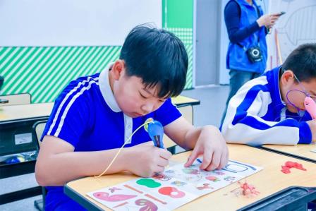 深圳市怡景小学举行4-6年级社会实践活动