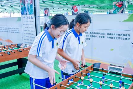 深圳市怡景小学举行4-6年级社会实践活动