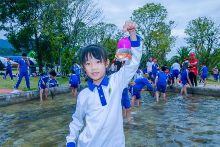 深圳市怡景小学举行4-6年级社会实践活动