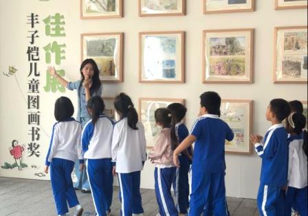 笔尖绘童真，墨香润童心——深圳市北斗小学十月美育展