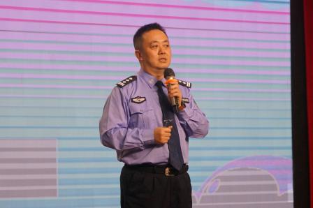 筑牢禁毒防线，守护你我安全 ——深圳市簕杜鹃禁毒宣讲团走进罗湖小学开展主题讲座